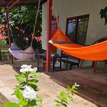 The Small Guest House Kaoh Touch Ngoại thất bức ảnh