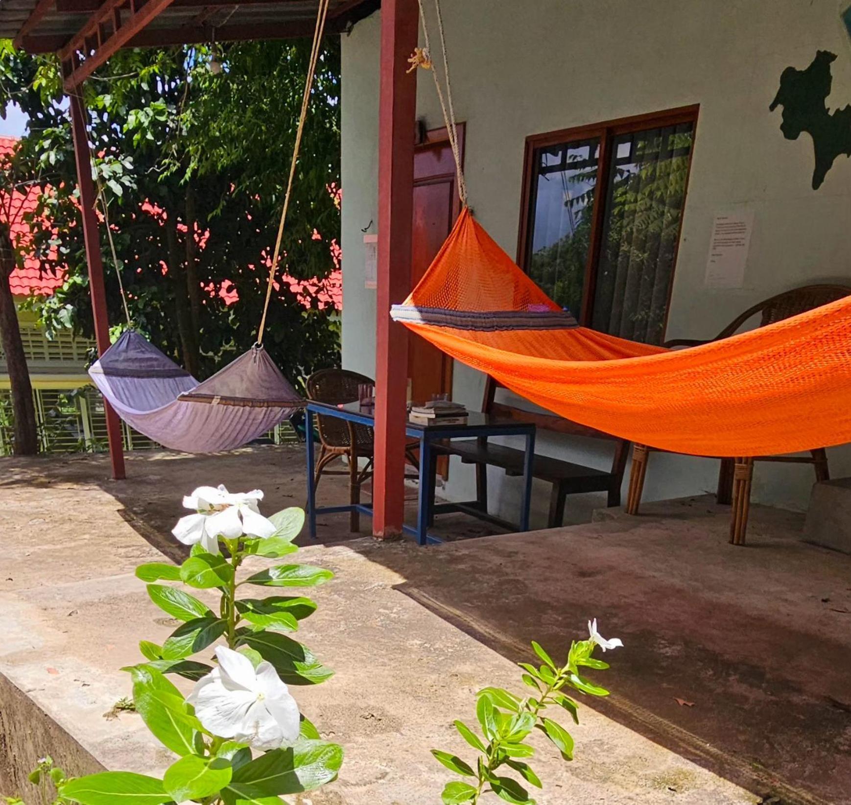 The Small Guest House Kaoh Touch Ngoại thất bức ảnh